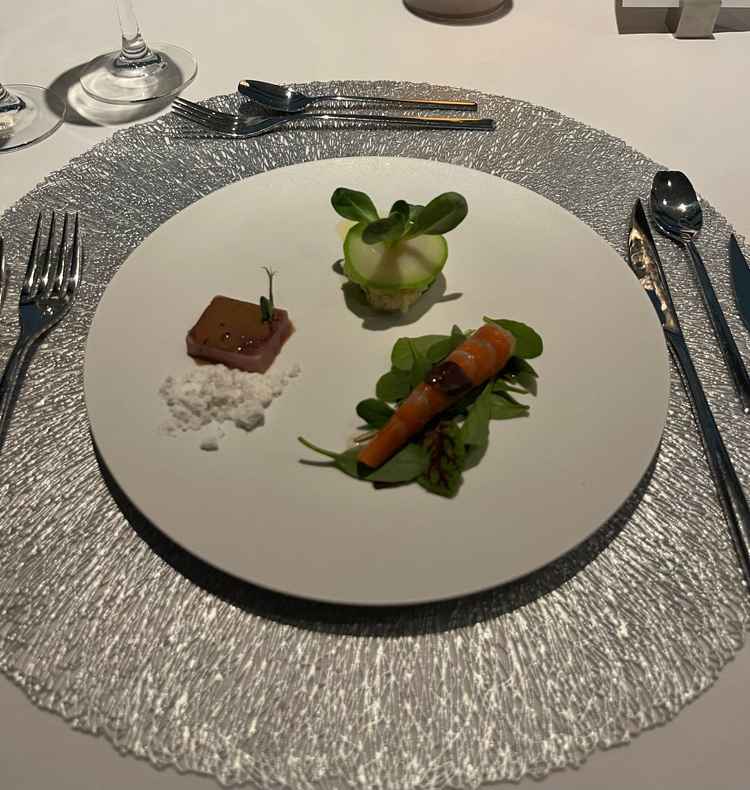 試食させていただいた前菜です。