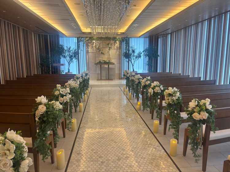 曇りだったので期待していた自然光はあまりありませんでしたが、2人で選んだタイルをはめられるのは面白い