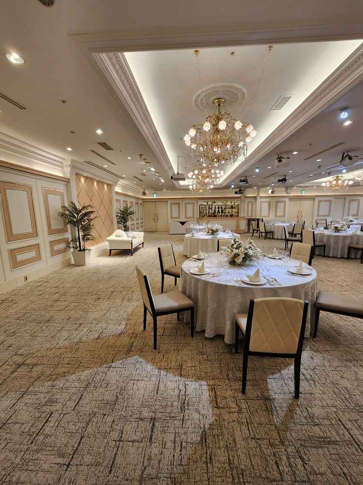 広めの会場も少人数用に区切って使うことも出来るとのことで、選べる幅が広くてよかったです。