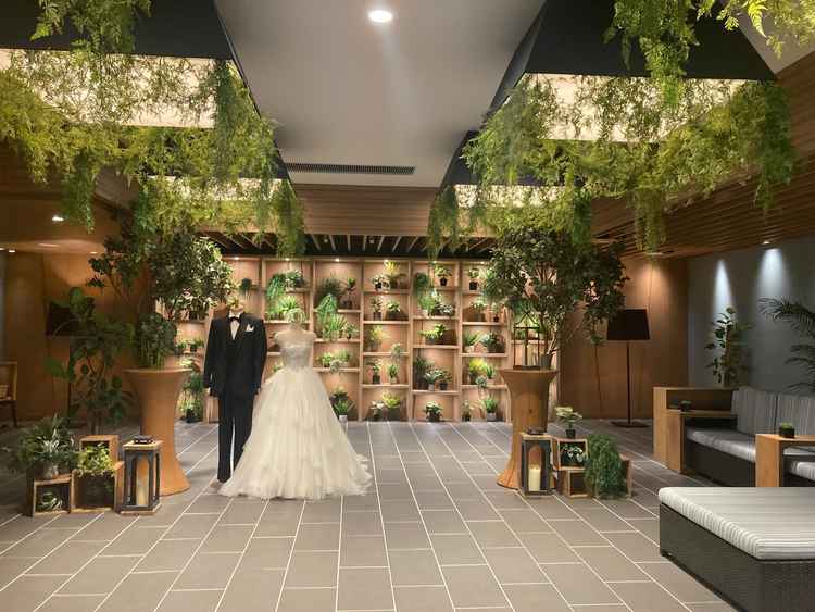 挙式前、後のウェルカムスペース。ここでドリンクをだすこともできる。