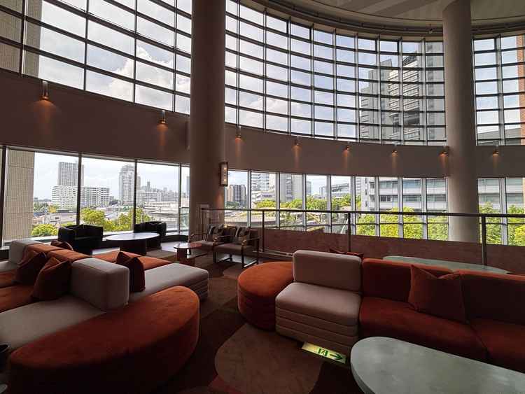 開放感のある待合スペースでした。