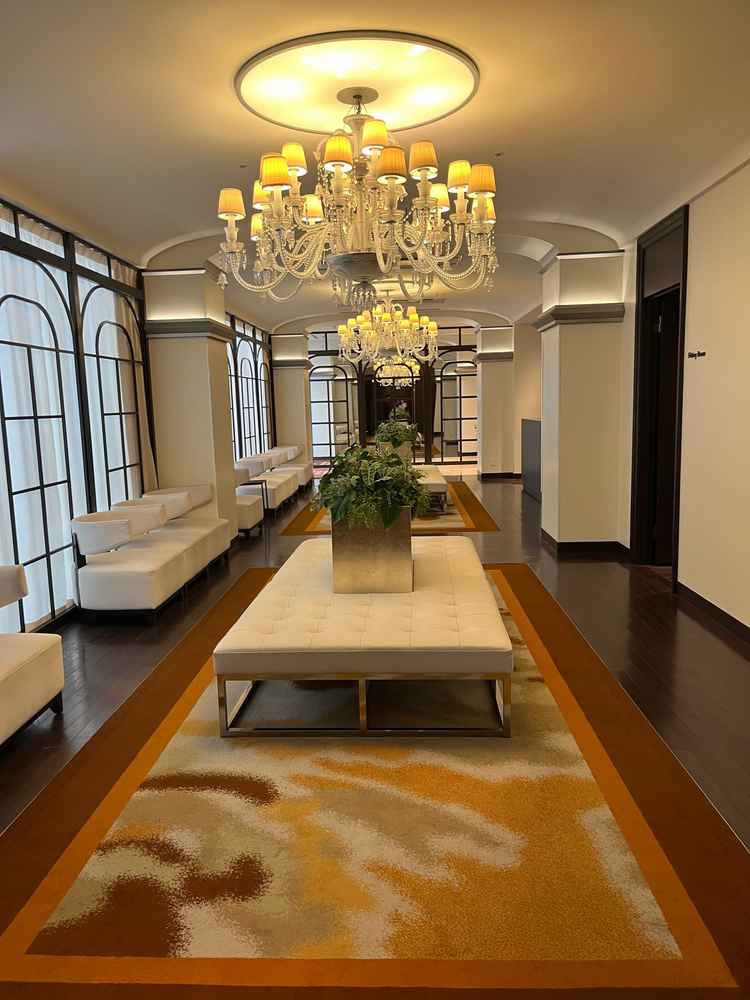 シャンデリアがとても綺麗でした