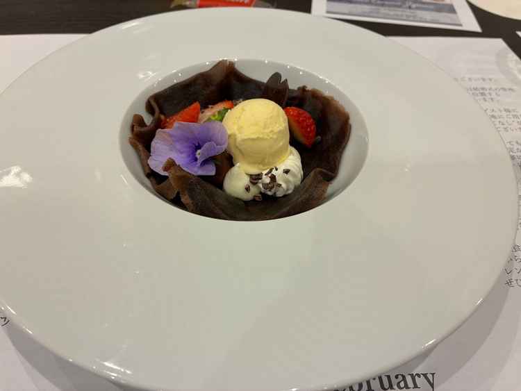 デザートの試食です。こちらも美味しかったです。