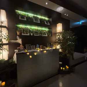 場合に応じて証明の調整ができることから、明るい雰囲気も暗めの雰囲気も両方が演出できてよかった