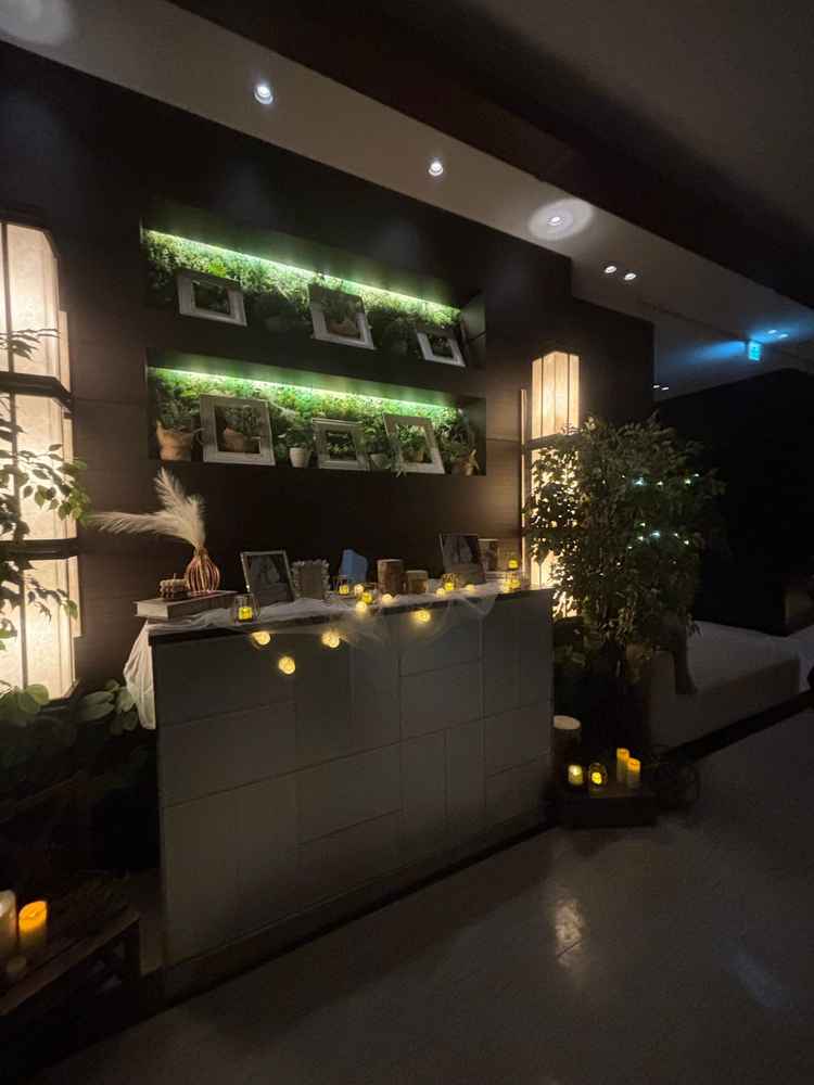 場合に応じて証明の調整ができることから、明るい雰囲気も暗めの雰囲気も両方が演出できてよかった