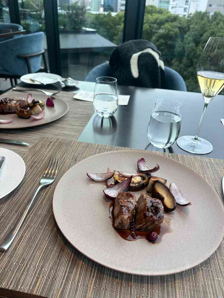 フルコースの試食はとても美味しかったです。期待通りでした