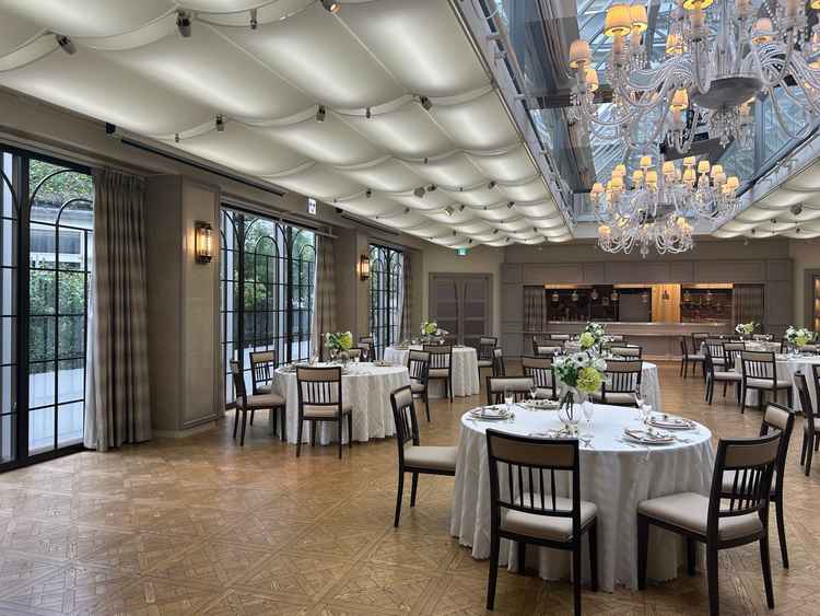 披露宴会場から、ガーデンが見え、そこでパーティーできるところが魅力的だった。