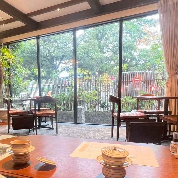 あいにくの雨天でしたが、打ち合わせ会場からとても風情が感じられる場所でした。