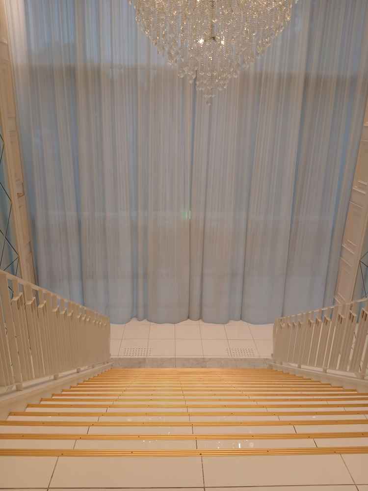 挙式会場からの大階段