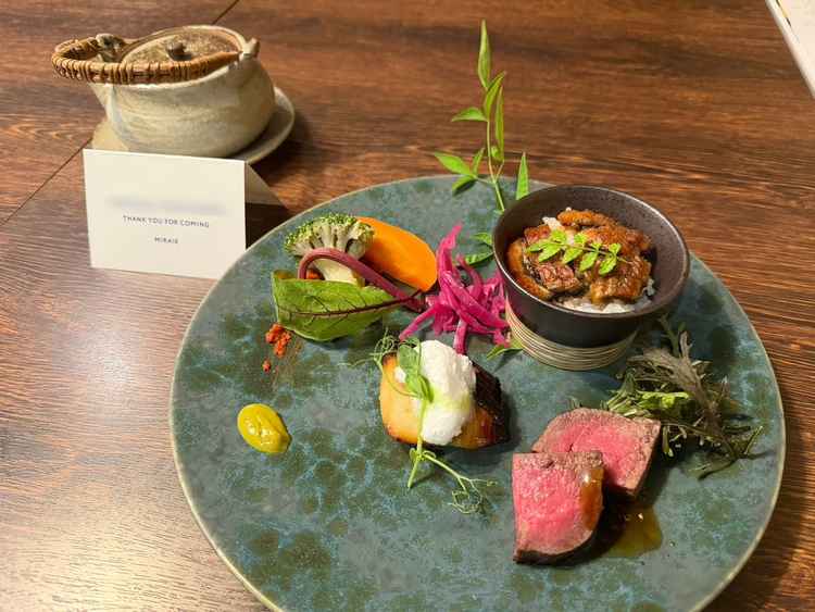 試食はスープとこちらのメインでした。種類が多く、すべて大変美味しかったです。