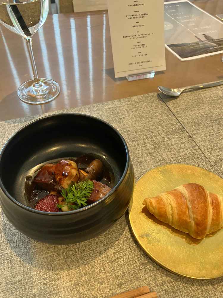 クロワッサンがとても美味しかった。コースでは食べ放題になるというのが魅力的。