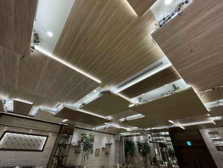 天井も高かったです。