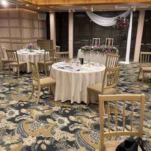 小さい方の披露宴会場。50名くらいまでだと思います。