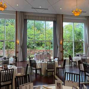 森の披露宴会場