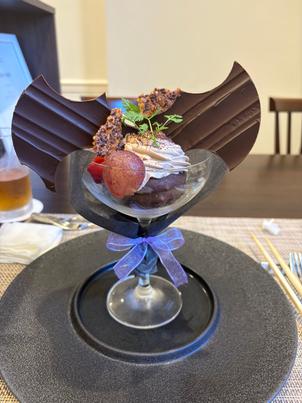 食後にも別のデザートをいただきました。ハロウィン仕様で可愛いです。