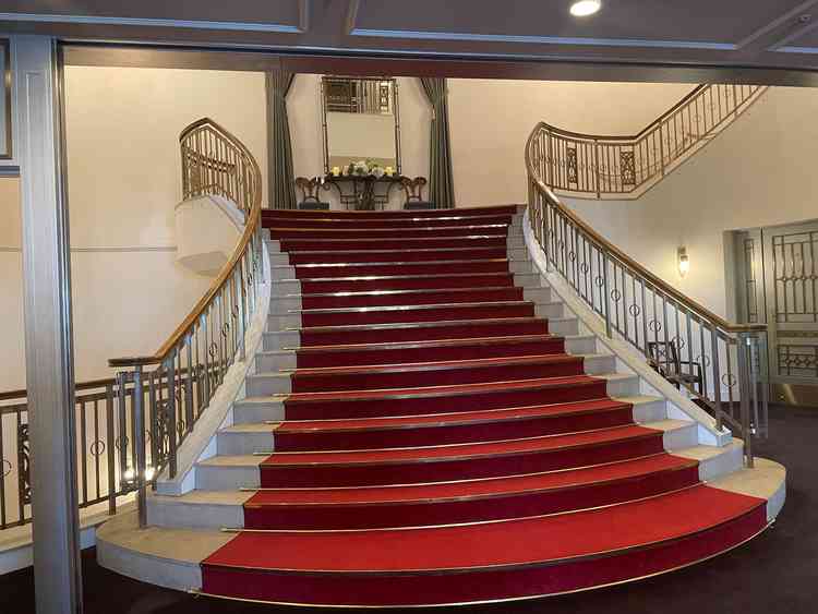 式場の下の階段