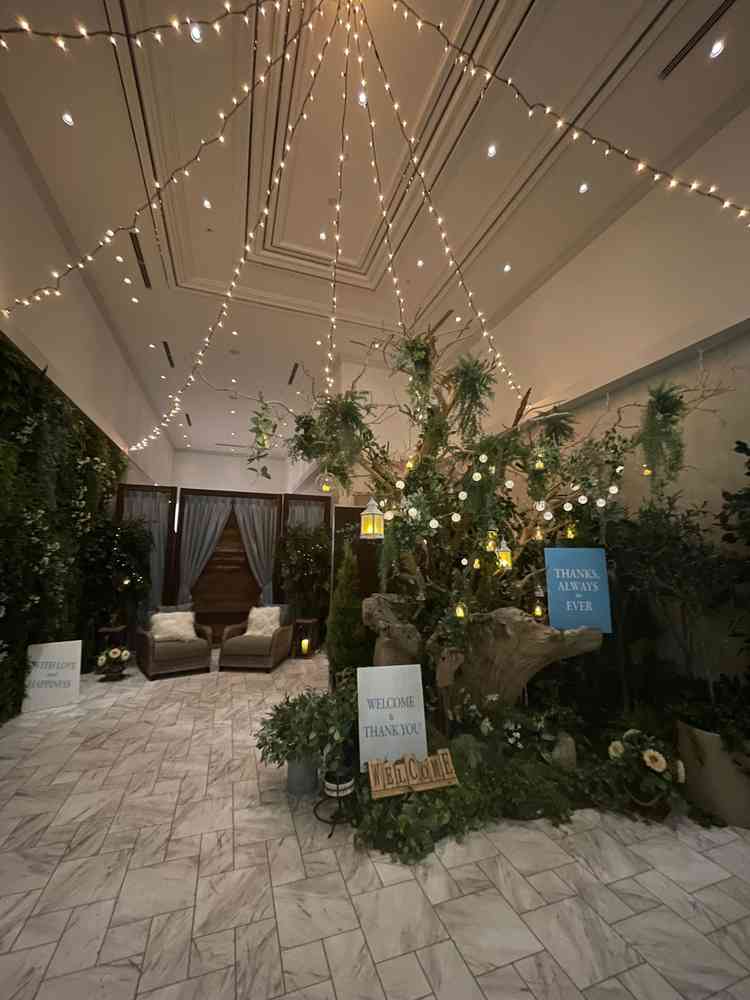 披露宴会場の入り口に常設で上記のセットがあるため準備負担が軽減できそう。