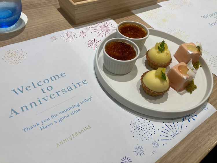 デザートの試食もいただきました。ブリュレ、パイナップルタルト、ピーチムースの3種類でした。