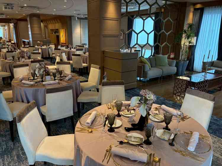 素敵な披露宴会場