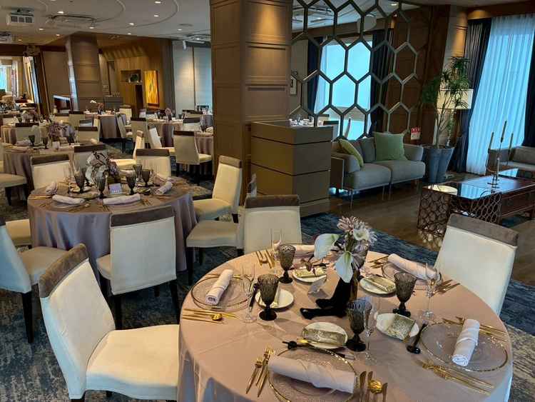 素敵な披露宴会場