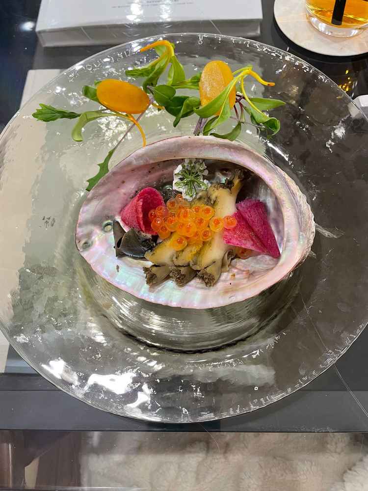 試食会のメイン料理。彩りが綺麗で、添えてあるカラスミがとても美味しかったです。