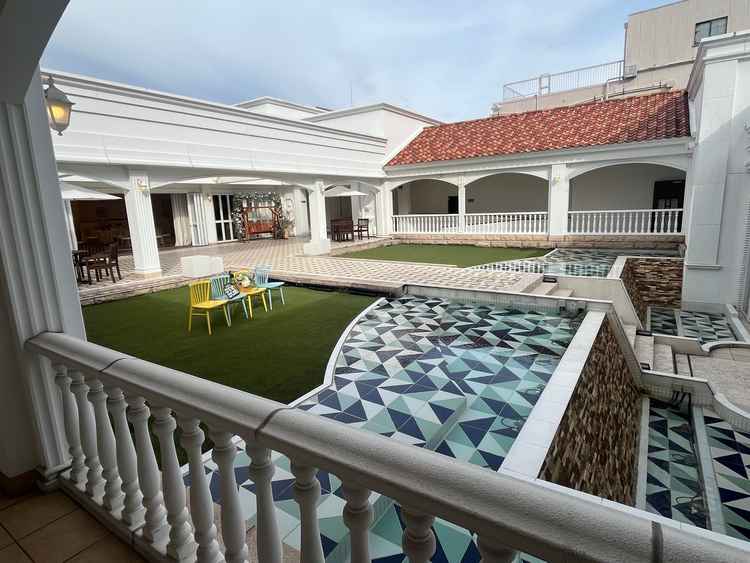 ガーデンがとても広いので、何でもできそうです！水面もあり、水の音が素敵で癒されます。