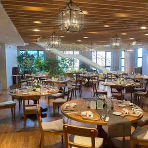 披露宴会場①他で見たことないような個性ある会場でした！