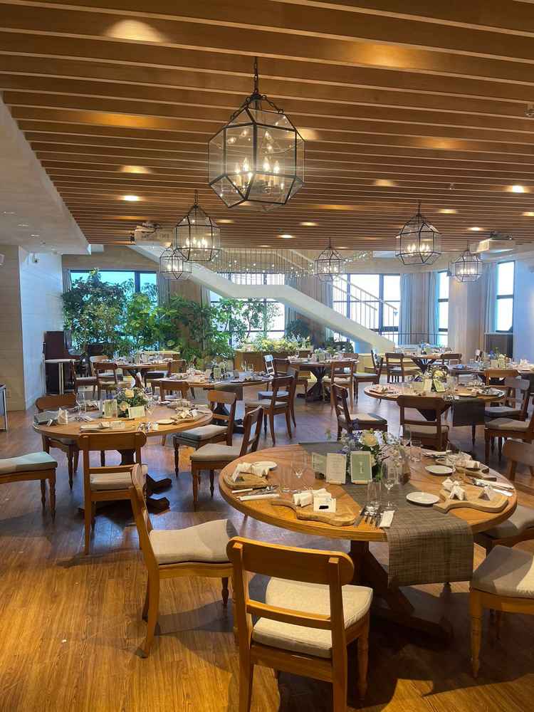 披露宴会場①他で見たことないような個性ある会場でした！