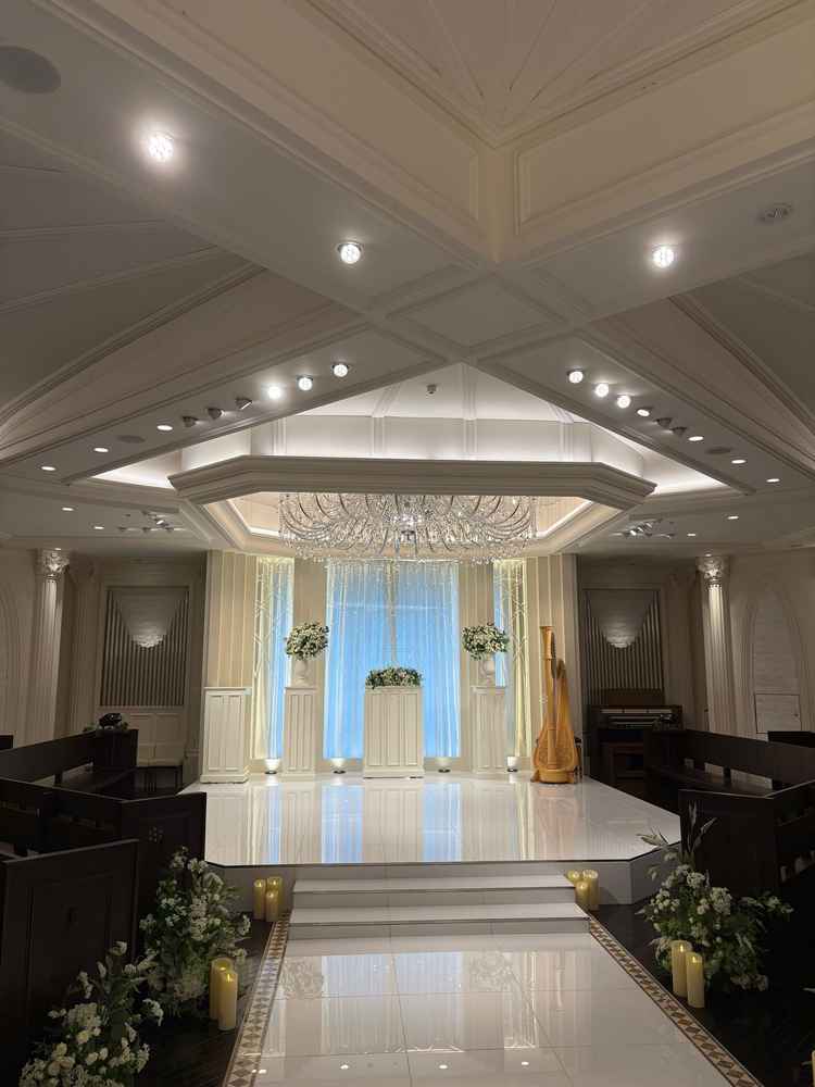 チャペルの席が対面式になっているのがとても特徴的であった。どの席に座っても見やすかった。