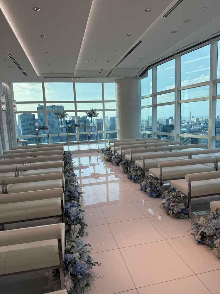 チャペルは窓が大きくて開放感がありました。