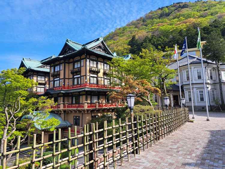 花御殿の外観。本館とはまた違う雰囲気。