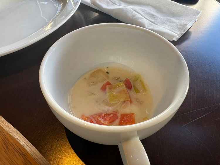 試食のスープ（取り分け後）