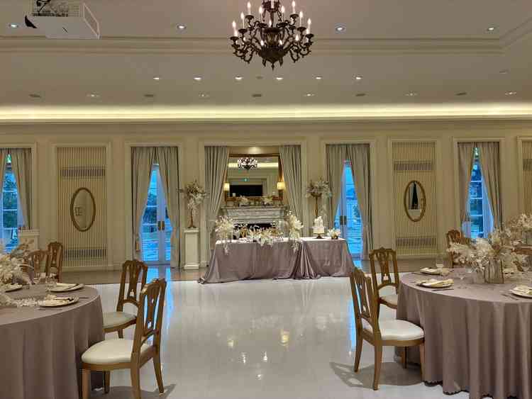 可愛らしい雰囲気の披露宴会場