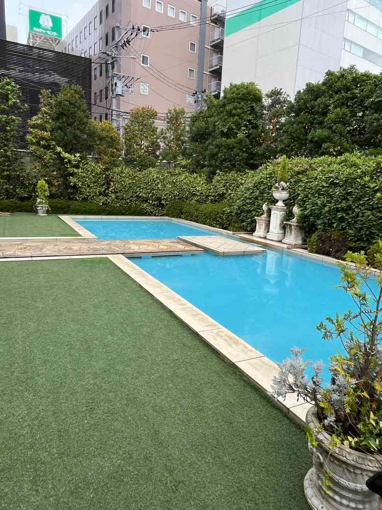 ガーデン、プール