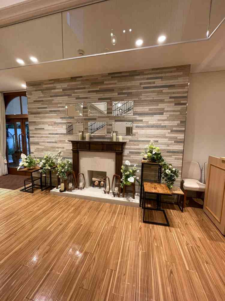 披露宴会場に入る前のスペース。装飾は料金をかけなくてもこのまま使える。