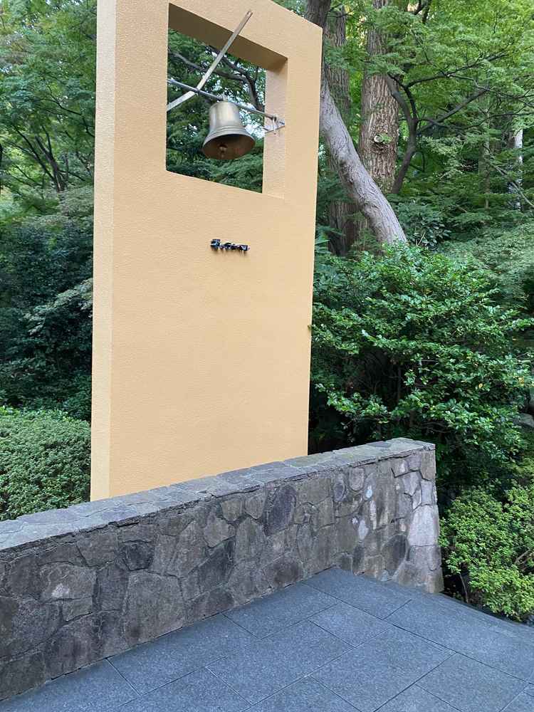 チャペルを出たあとは鐘をならすことができるみたいです