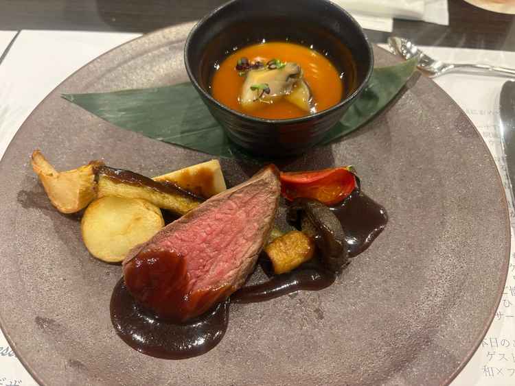 お料理も美味しかったが、一つ言うなればお肉が少しだけ噛み切りにくかった。