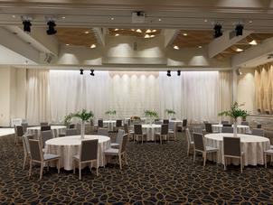 披露宴会場。とても広い会場
