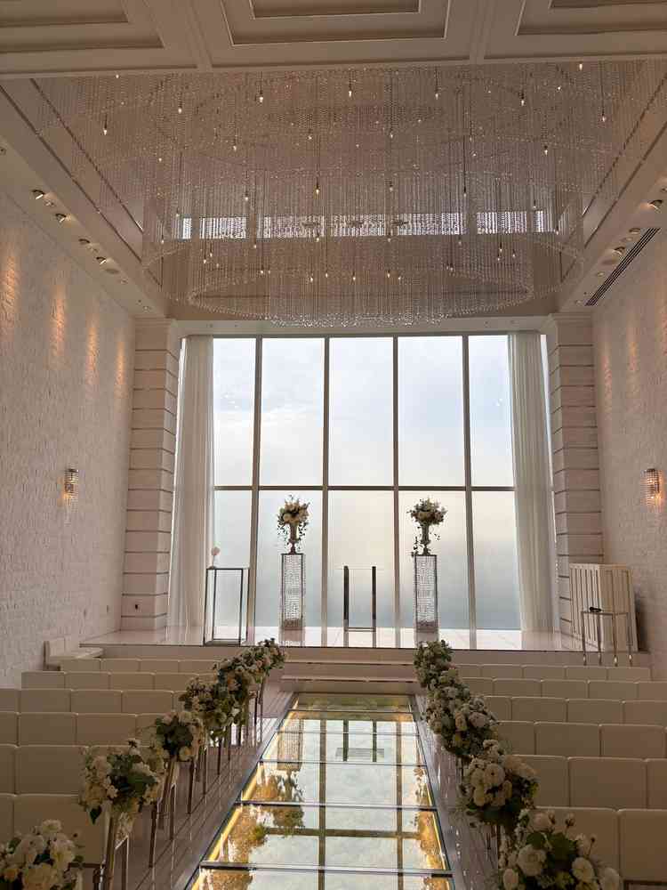 チャペル。天井が高く開放感が合った。