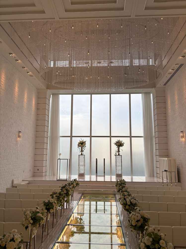 チャペル。天井が高く開放感が合った。