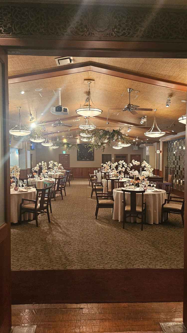 披露宴会場(2階)　大人数が入る会場だそうです。