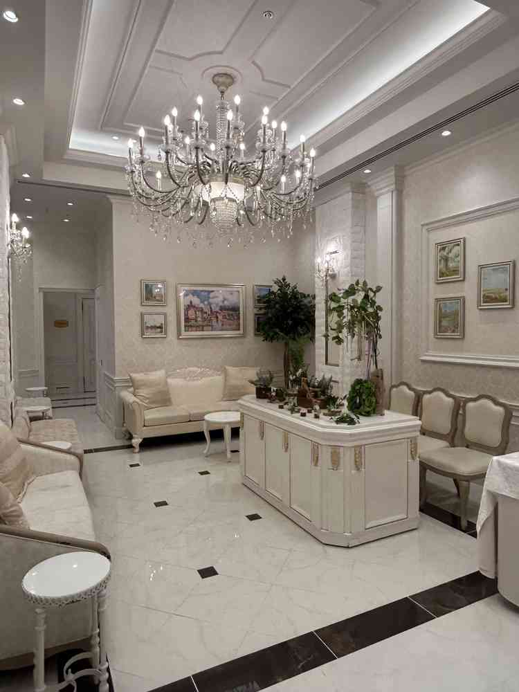 待合室も披露宴と一緒で白を基調としています。