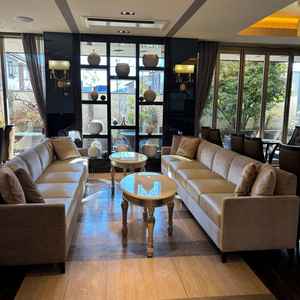 自分たちの式に参列友人専用の控え室があり、挙式までの時間にゆっくり過ごせる場所があるのは良いと思った