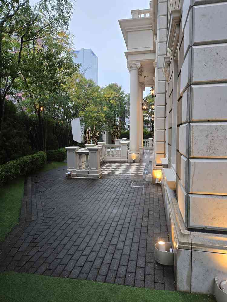 入口からガーデンまでの導線