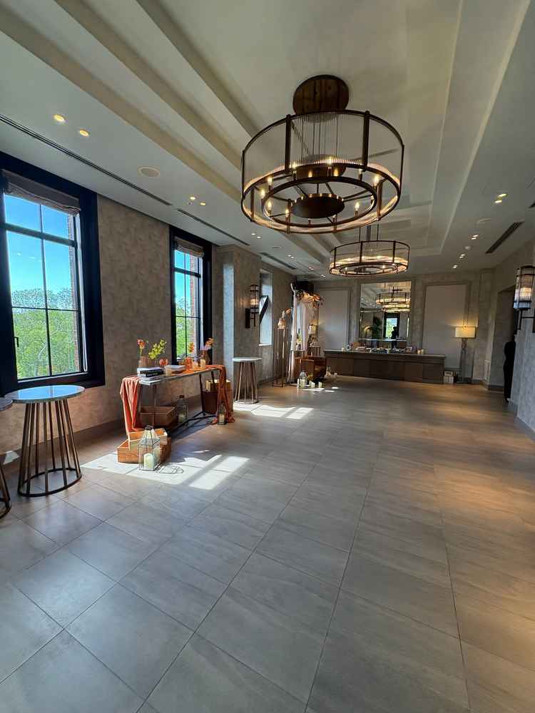 挙式前、挙式後の家族や友人と過ごせる施設