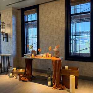 チャペル前のお部屋。写真スポットを設けたり、思い出の品を飾ったり、オリジナリティを出せます。