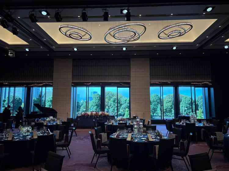 窓ありのROSE 西陽が入らないよう窓の大きさを調整しているとのこと