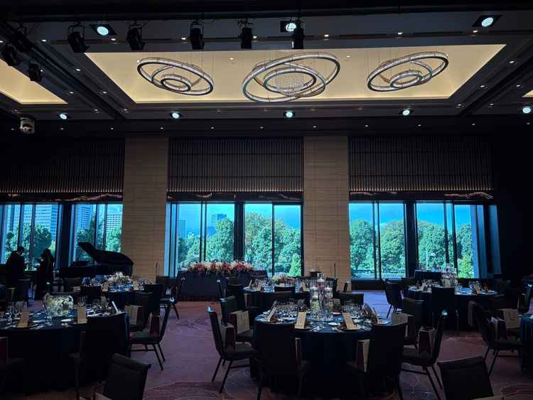 窓ありのROSE 西陽が入らないよう窓の大きさを調整しているとのこと