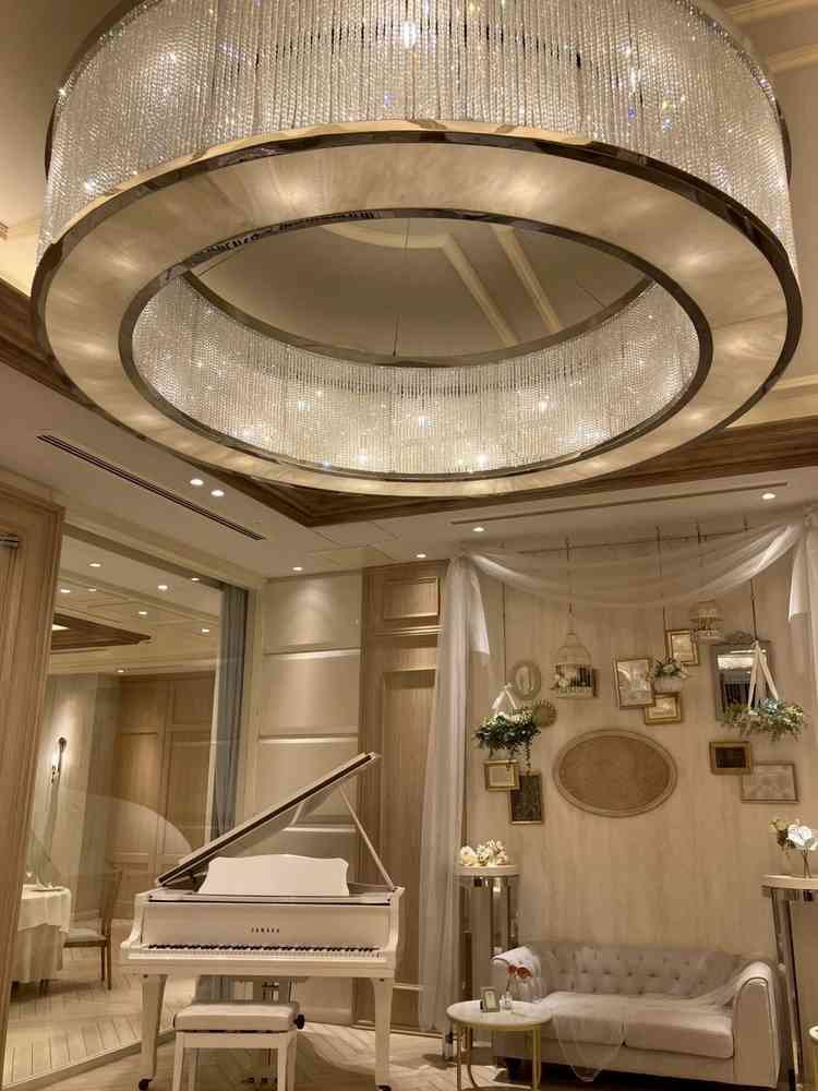 披露宴会場の入り口には広々としたウェルカムボードのスペースがあり、ダンボール3箱分の持ち込み可能。