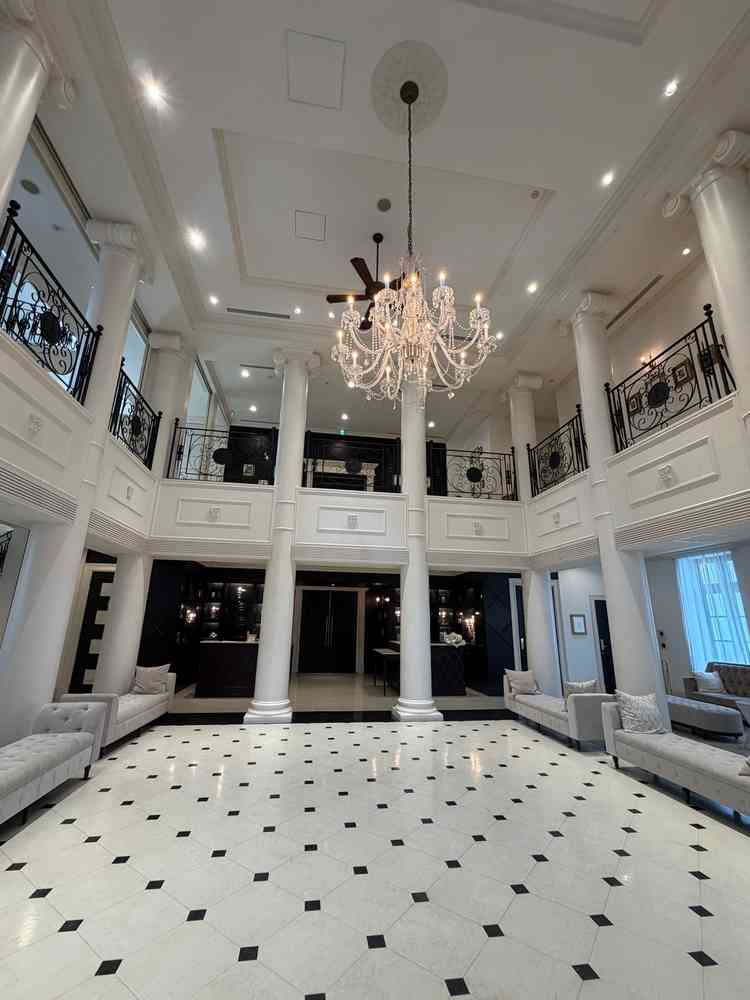 エントランスにあたる部分は装飾などかなり自由なようなので自分たちの色を出すことが出来そうです。